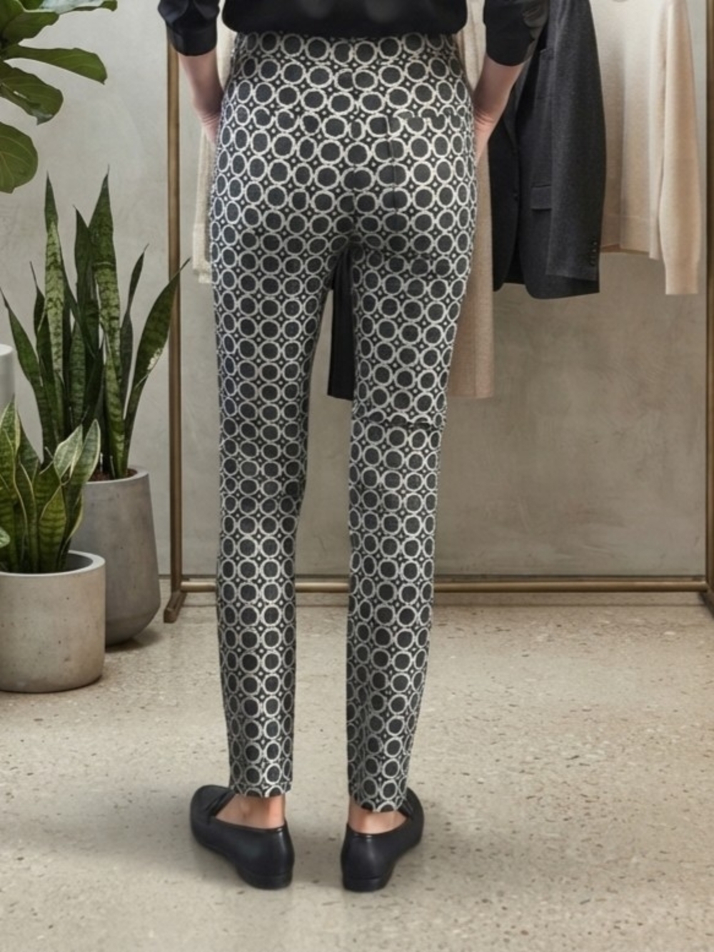 Joseph Ribkoff Black & White Geometric Slim Ankle Pants Size8